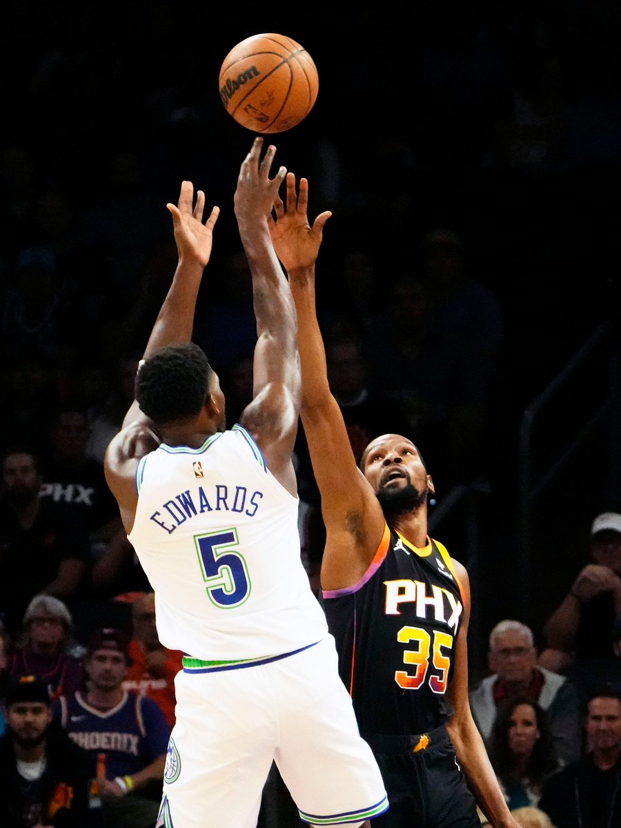 HoopsDrive's tweet photo. 🎙️Western Conference 1st Round Playoff Preview 

@BleavNetwork 
@tyhowell01 
@NicSargeant13 

- Why the Wolves got extremely unlucky
- Kawhi’s health + Mavs/Clippers 
- Do the Lakers have a chance?
- Thunder’s ceiling in their 1st playoffs 

Link below ⬇️⬇️⬇️ https://t.co/2gHSnlQLBc