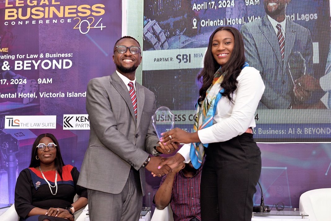 Pavestones tweet media