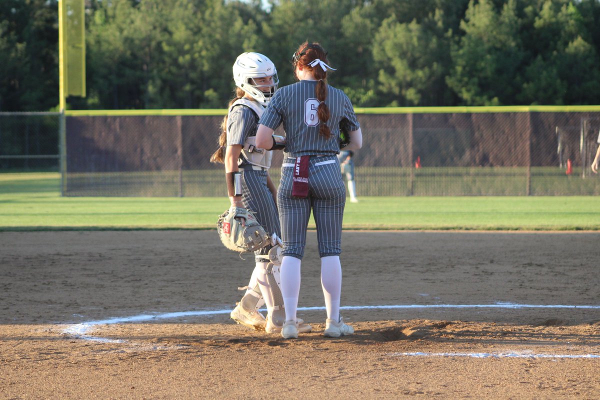 Last game of the season is tonight!! Bitter sweet knowing this will be the last game as your catcher! It's been a fun 2 years 
 Go do big things Leah at HCU‼️🫶
See ya on the big stage soon #6🔥
Let's go BTHO of some MUSTANGS
#bulldogshouse#letsgo#compete