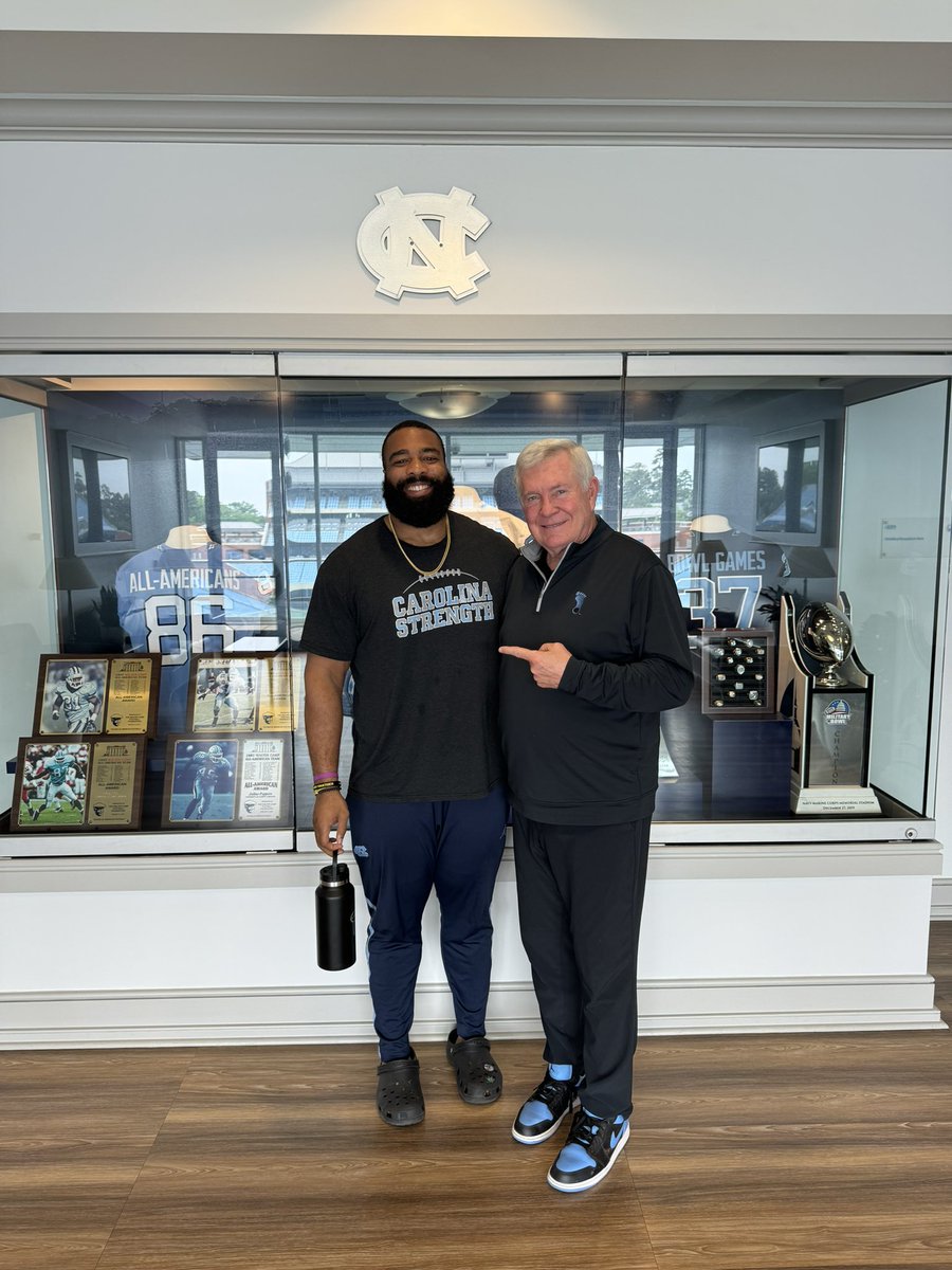 Great having Aaron Crawford back in the building. Thanks for all you did for Carolina. Good to see you, my friend. 🩵🙏🩵