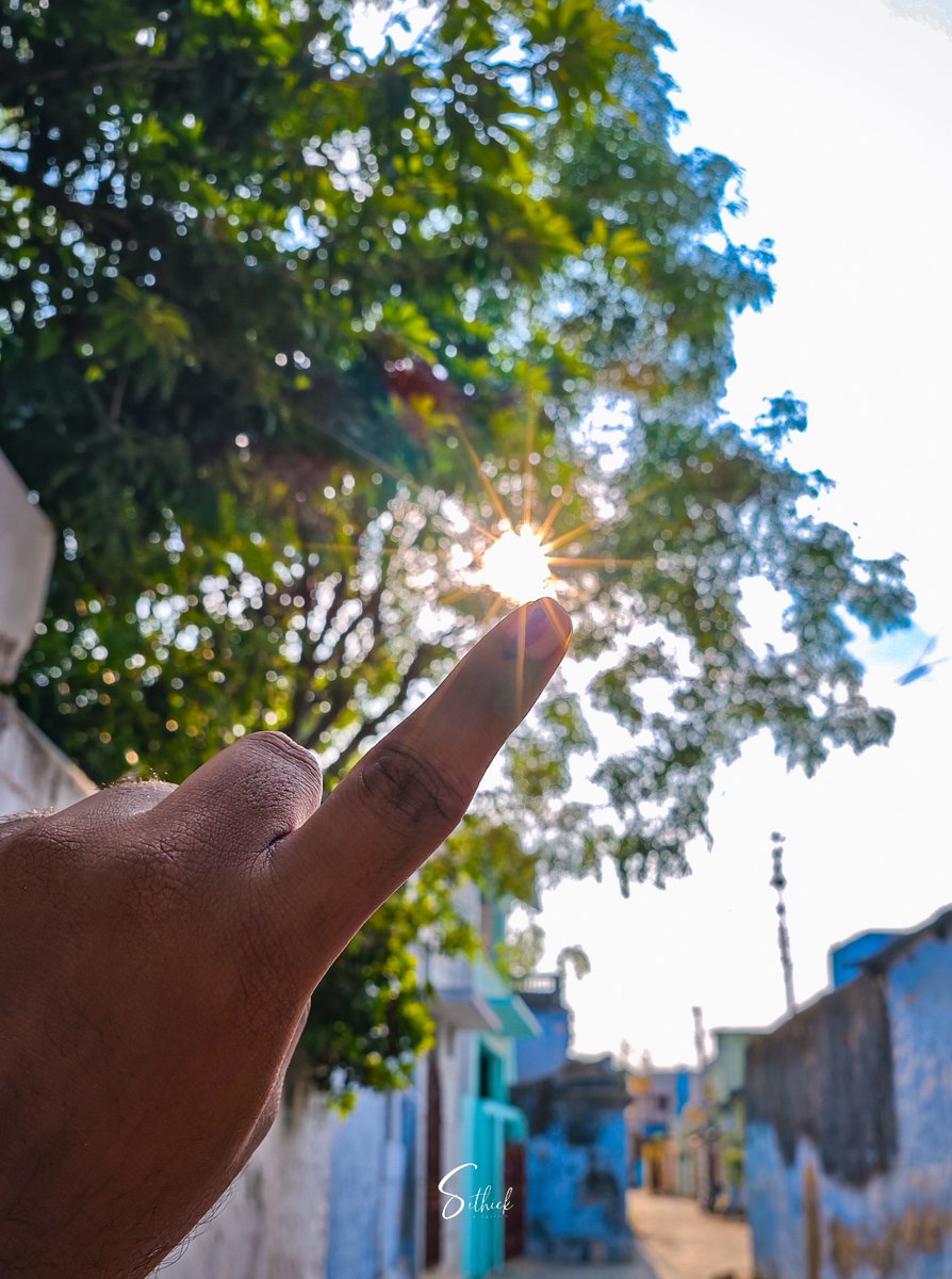 Voted for a brighter future! 🌟 Casted my vote 🗳 in the #LokSabhaElections2024, with the sun 🌄 shining on democracy's path 🇮🇳 Captured with the #Xiaomi14Ultra's f/4.0 @Sony LYT-900 lens 🤩 #IndiaVotes #ElectionDay #Elections2024 #ShotOnSnapdragon #SithickPhotography