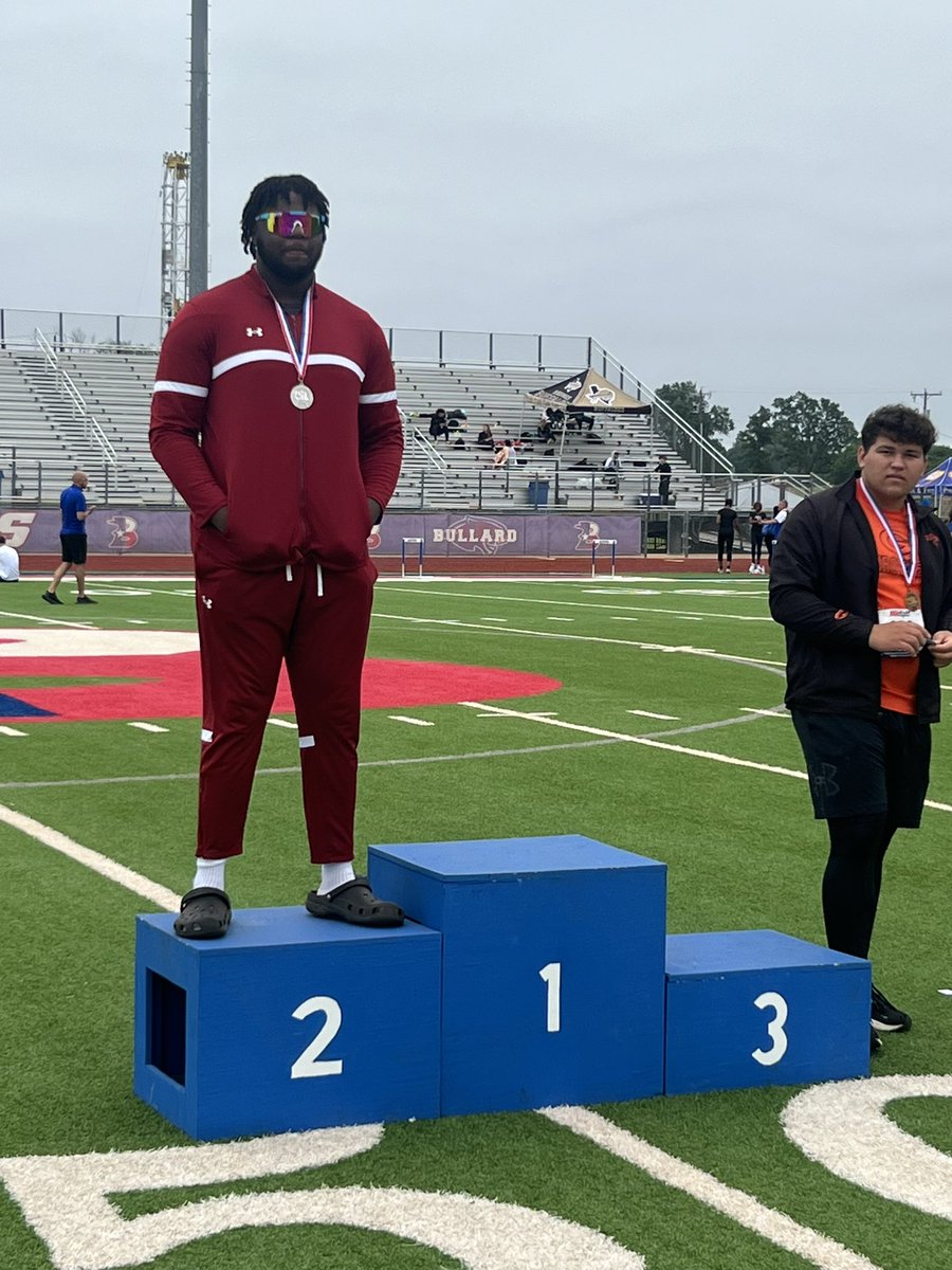 We have a state qualifier!!! Congratulations to <a href="/JHSBulldogFB/">Jasper HS Football</a>  OL <a href="/_d3anii/">Demetris Dean ll</a> on finishing 2nd in Disc and qualifying for state…#Believe #BeADawg #JaperKid