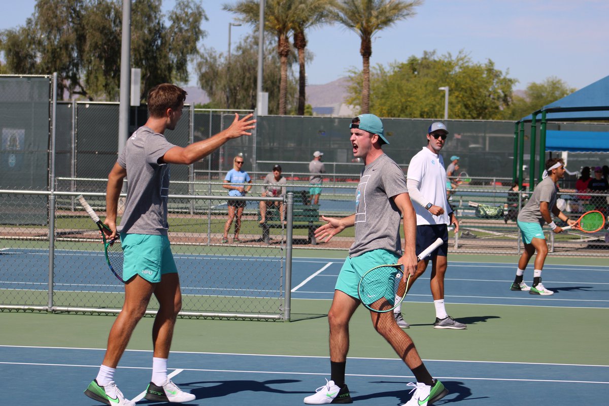 We have our finalists! @apu vs. @hpu for the men's title on Saturday, at 9 am.