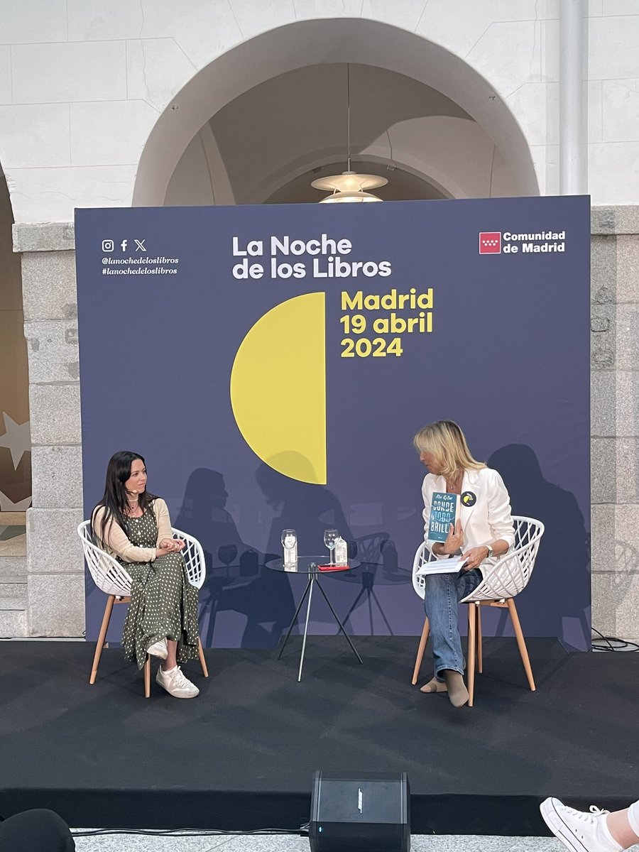 edit_planeta's tweet photo. Así estamos viviendo #LaNochedelosLibros de Madrid junto a nuestros autores @AliceKellen_ @FranciscodPaula Clara Sánchez y Henar Álvarez.

Una velada mágica en la que hemos celebrado el amor por la lectura ¡Gracias @lanochelibros! ¡Hasta el año que viene! 

@Planetadelibros https://t.co/NLOoZwXKOC