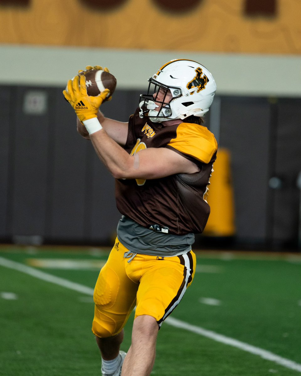 wyo_football tweet picture