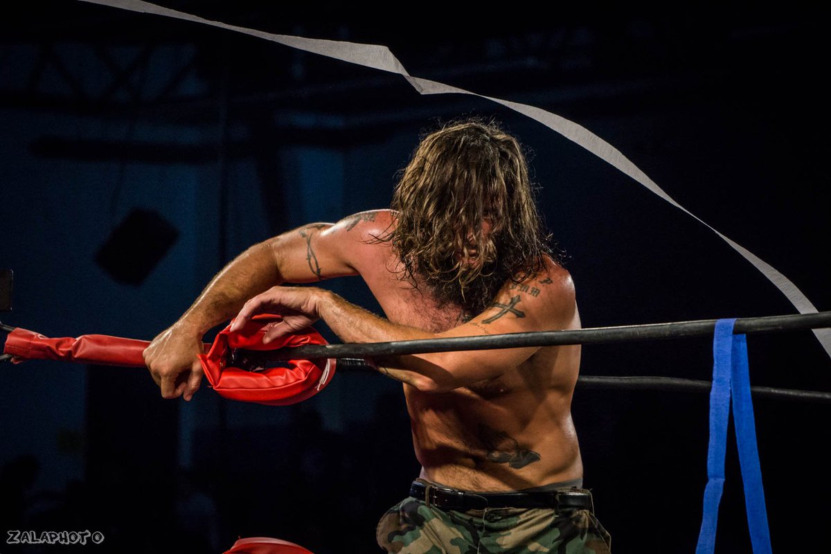 zalaphoto's tweet photo. Congrats to the new #ROH World Champion Mark Briscoe! (@SussexCoChicken)

Photo: 2015.07.24 / William J Myers Pavilion / Baltimore, MD https://t.co/2qKUW7NkaP