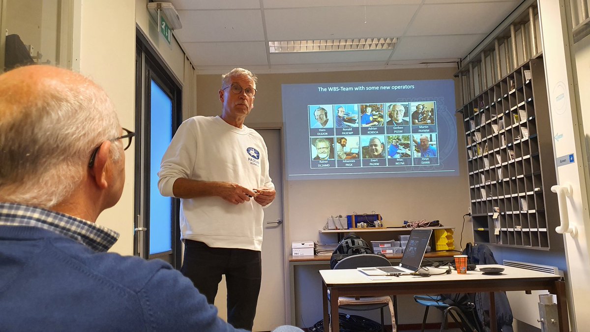 Swains2023's tweet photo. Ronald #PA3EWP presenting #W8S  Swains Island DXpedion @ VERON A12 Dordrecht #PI4VAD

#HAMRADIO #EUDXF https://t.co/LerRa5AeFn