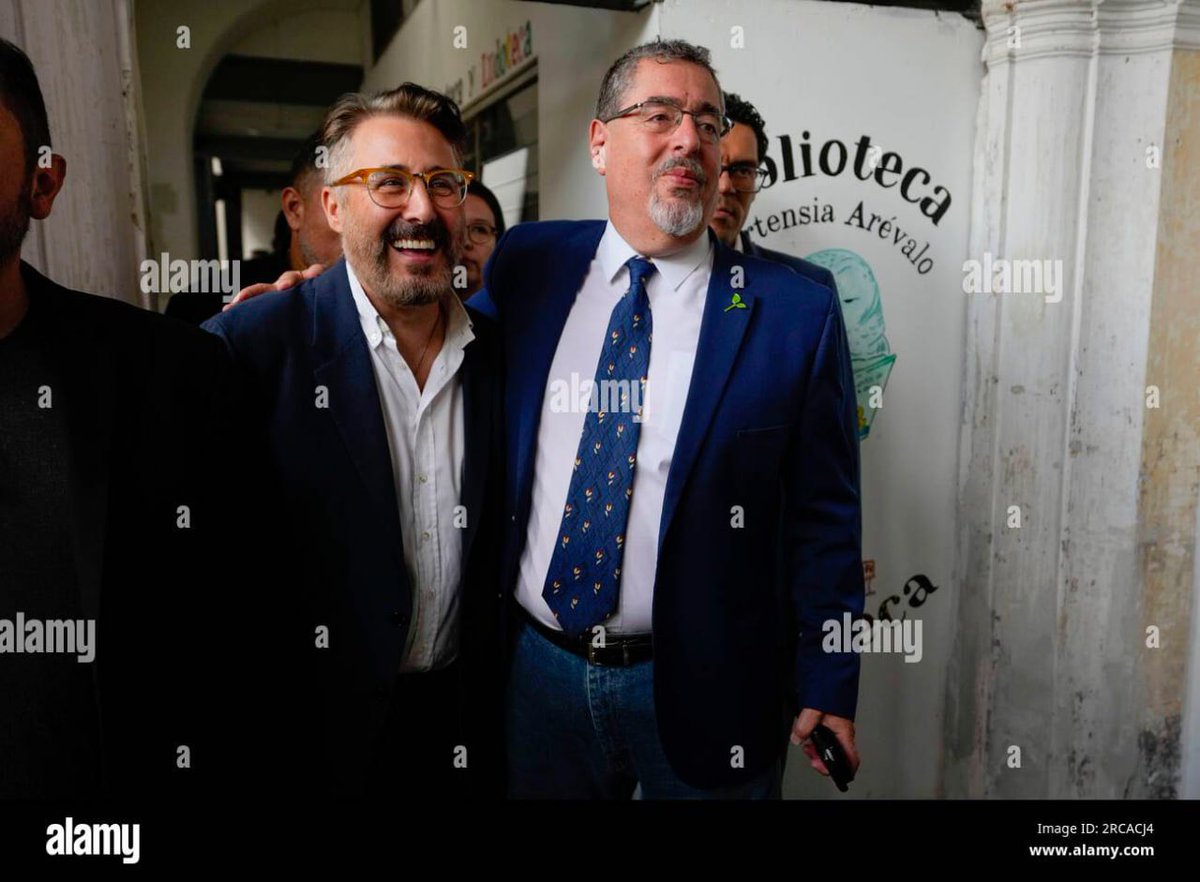 De una fuente muy, pero muy confiable a lo interno del Ejecutivo, me comentó que el enlace directo entre Bernardo y el periodista activista Mario Rosales —es nada más y nada menos que, el español IGNACIO LUIS LACLÉRIGA GIMÉNEZ, quien a su vez, coordina el NetCenter y Tiktokeros.