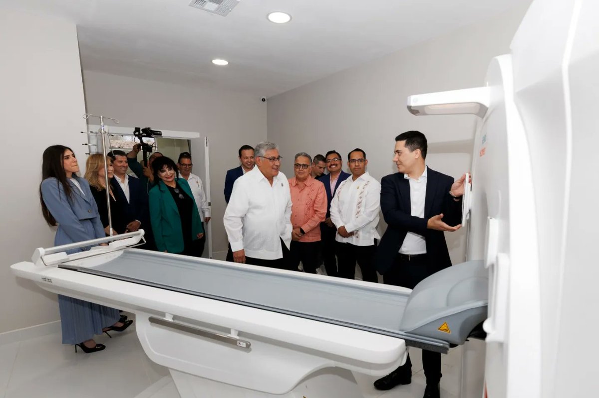 #UnoSomosTodos
#TodosSomosUno

En Mexicali, BC, el Srio. Gral. del #SNTE, Mtro. Alfonso Cepeda Salas, inauguró el Centro de Diagnóstico Integral #Sección2, que brindará servicios de Laboratorio, Radiología e Imagen a los agremiados y sus familiares.