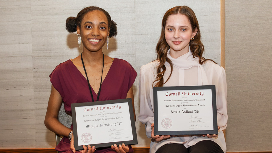 #FridayInspiration: Melody Welles ’27, Ariela Asllani ’26 and David Ni’ 24 (not pictured) received Robinson-Appel Humanitarian Awards for their projects to improve the lives of adopted and foster children, refugee high school students and immigrants. news.cornell.edu/stories/2024/0…