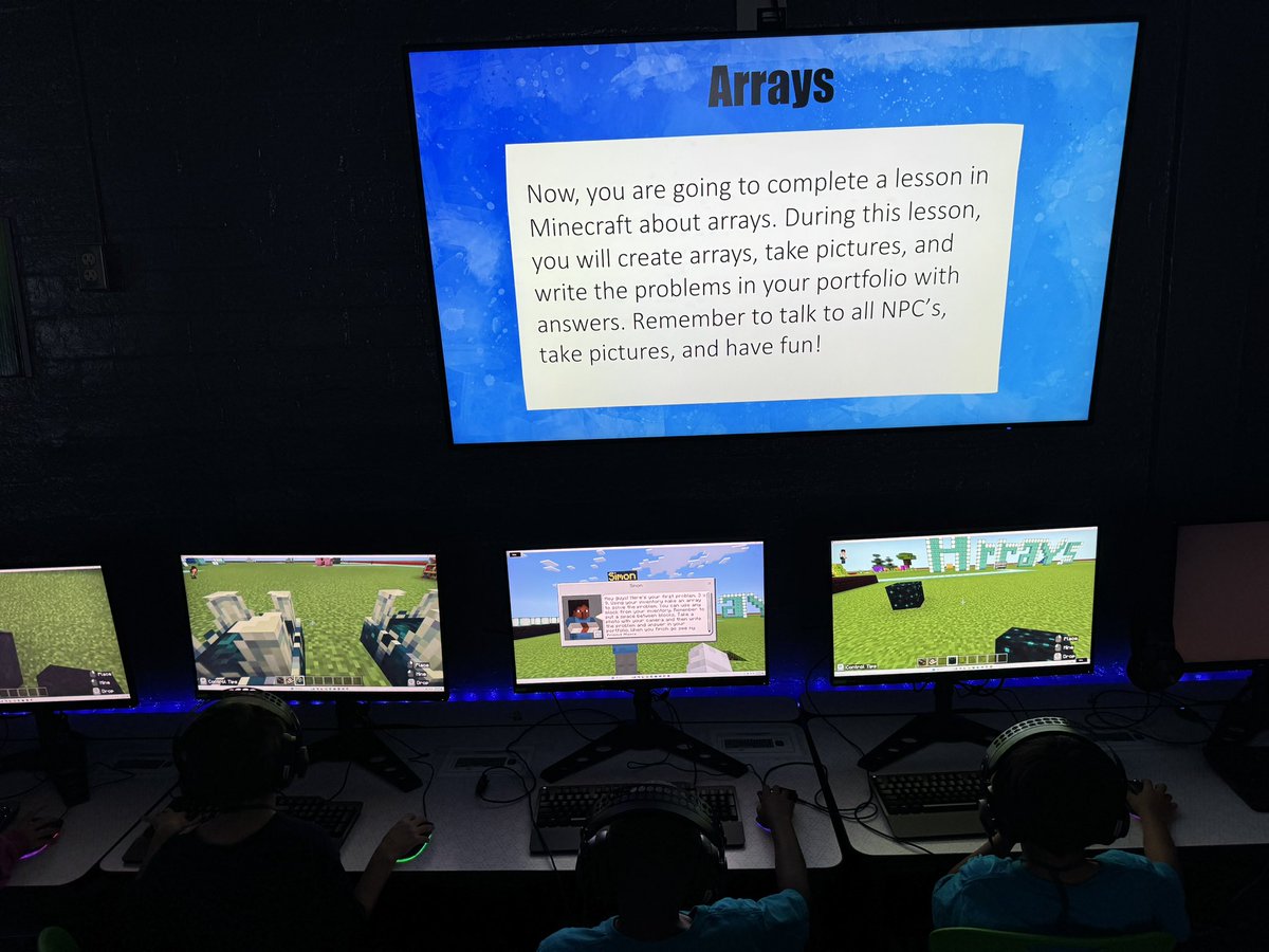 DCPSMinecraft's tweet image. Students enjoyed learning about arrays and distributive property in @PlayCraftLearn 🧮 🧑💻
#MinecraftEdu
#GameBasedLearning