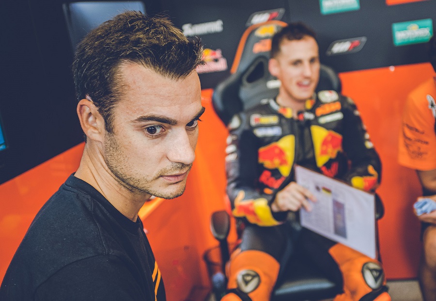 Pedrosa y Espargaró regresan a MotoGP como Wild Card
|||acortar.link/5VMmHa|||
#MotoGP #DaniPedrosa #Jerez #PolEspargaró #Mugello #KTM #WildCard #GatoMotos #FuelUniverse