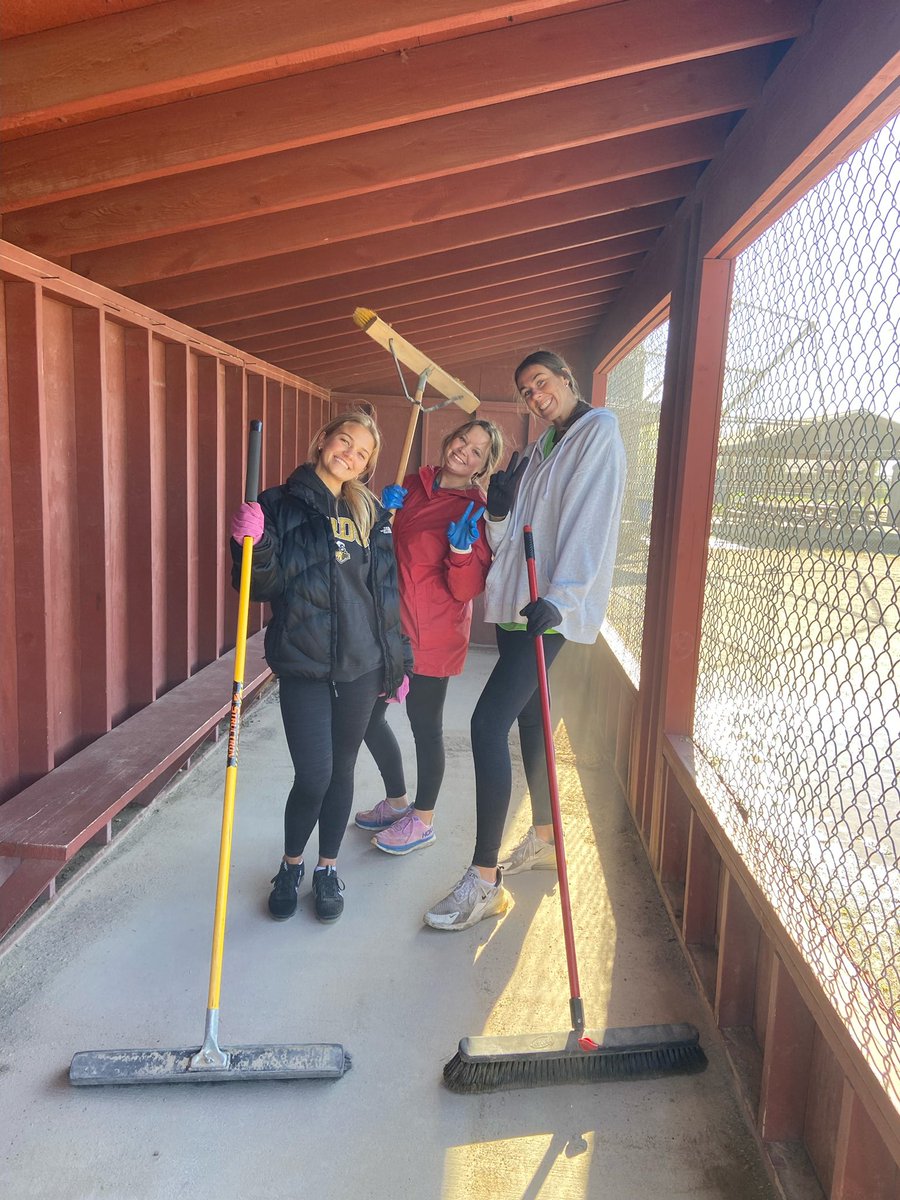 AHSLantz's tweet image. AHS seniors completed community service projects today for Easter Seals, AKL, Angola Parks Dept., Circle Hill Cemetery, Boy Scout Camp &amp;amp; Northern Lakes.  Giving back before graduation!