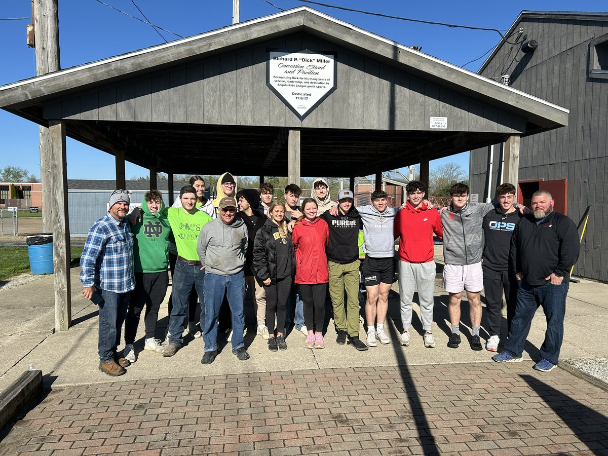 AHSLantz's tweet image. AHS seniors completed community service projects today for Easter Seals, AKL, Angola Parks Dept., Circle Hill Cemetery, Boy Scout Camp &amp;amp; Northern Lakes.  Giving back before graduation!
