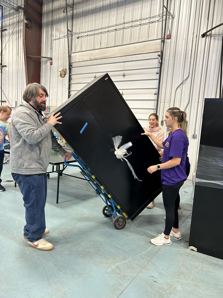 AHSLantz's tweet image. AHS seniors completed community service projects today for Easter Seals, AKL, Angola Parks Dept., Circle Hill Cemetery, Boy Scout Camp &amp;amp; Northern Lakes.  Giving back before graduation!