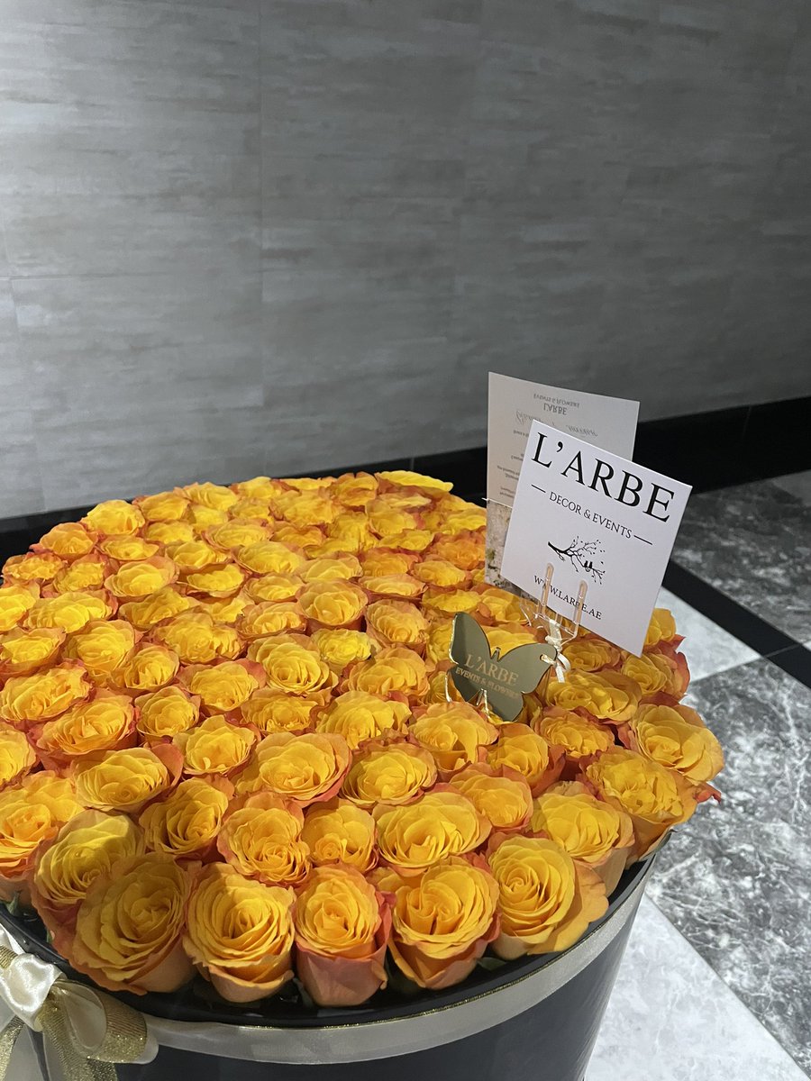 lifewithfarwa's tweet photo. Yellow flowers means??? https://t.co/H3UWTRNFOC