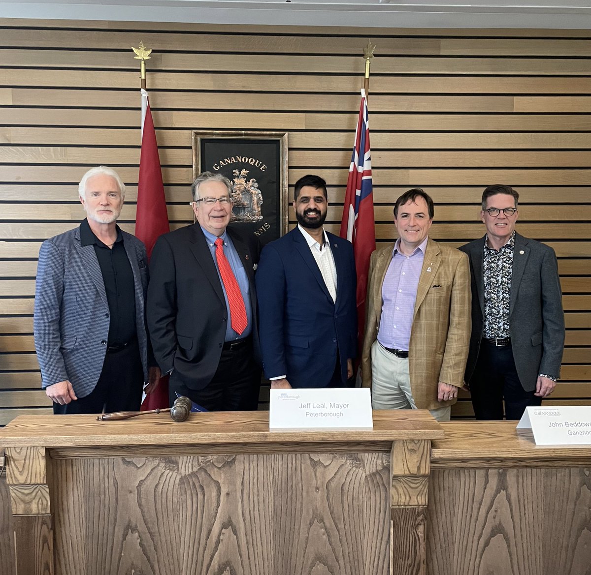 Today I was in beautiful Gananoque for a meeting with my colleagues in the Eastern Ontario Mayor’s Caucus! 

We discussed opportunities for collaboration on many issues facing all of our communities, including housing and mental health and addiction.