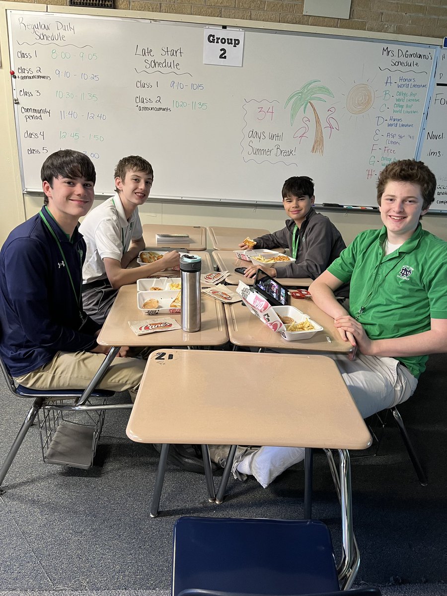 𝐍𝐨𝐭𝐫𝐞 𝐃𝐚𝐦𝐞 𝐂𝐨𝐥𝐥𝐞𝐠𝐞 𝐏𝐫𝐞𝐩 tweet media