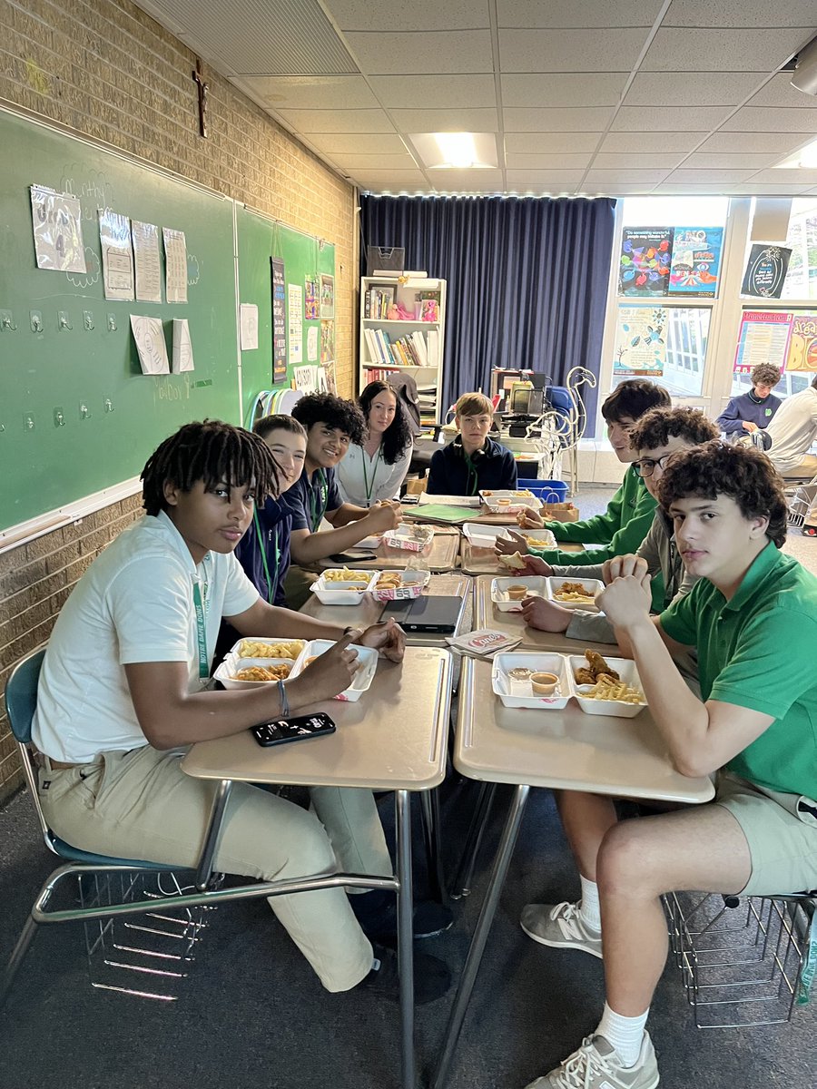 𝐍𝐨𝐭𝐫𝐞 𝐃𝐚𝐦𝐞 𝐂𝐨𝐥𝐥𝐞𝐠𝐞 𝐏𝐫𝐞𝐩 tweet media