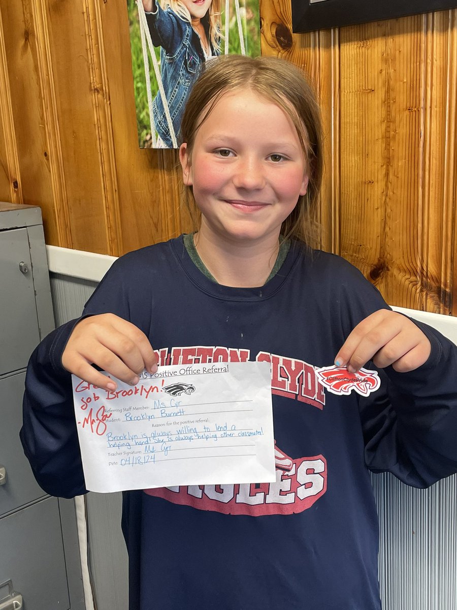 Always willing to lend a helping hand earned this young lady a #PositiveOfficeReferral!! #CliftonClydePride