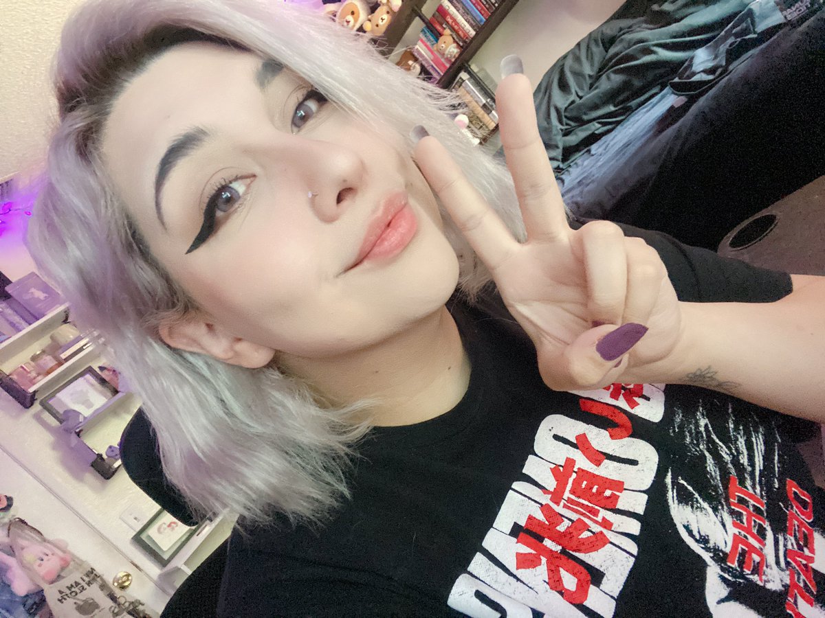 hiccvp_'s tweet photo. you're not hardcore unless you live hardcore~

back with more RE4! possibly some overwatch in discord afterwards~

https://t.co/btVhibk2eT https://t.co/JB1hoBlVXb