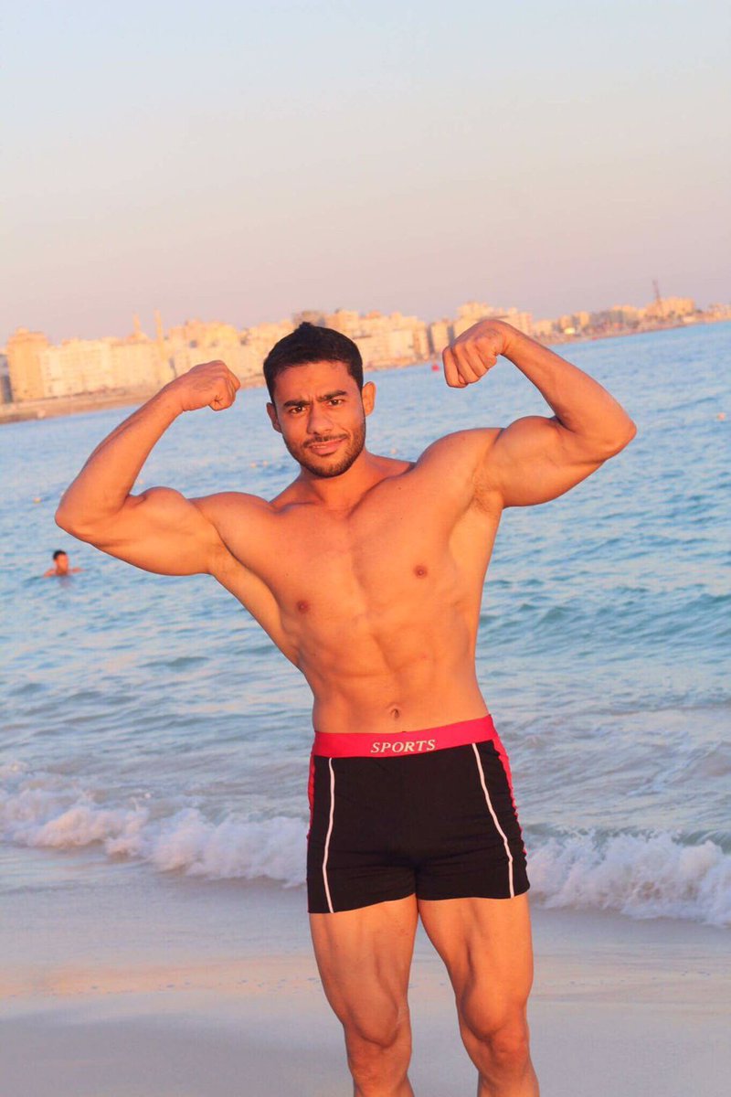 commandosMM's tweet photo. #gym #gymlife #bodybuilding #biceps #armworkout #sidechest #pose #muscle #muscles #bodybuilding #model #thebestflex #gymmotivation #training #workout #musclebuilding #master #show #showtime #abs #uae #usa #uk #egypt #doublebiceps https://t.co/Eg8mz4fsho