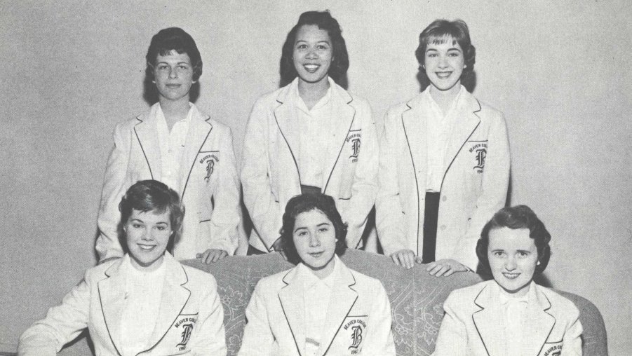 ArcadiaAlumni's tweet photo. Hey, #ArcadiaAlumni, Happy #FlashbackFriday! We will see you in ONE WEEK to celebrate you during Alumni Reunion Weekend 🏰🤩
Register here: https://t.co/VBR0IoJw6s! #AlumniReunionWeekend https://t.co/mE7RJbKIiG