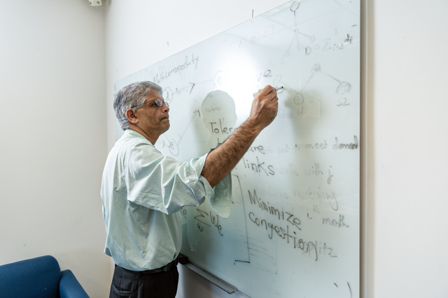 #ManningCICS Distinguished Professor Ramesh Sitaraman has been elected as a fellow of the @AAAS, one the most prestigious honors bestowed by the scientific community. Read more: brnw.ch/21wIZKR