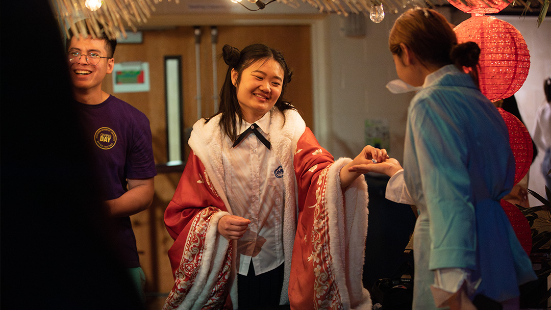 SouthernNews's tweet photo. Only one more week of regular classes to go! Enjoy a well-deserved rest this weekend.
This week we enjoyed Asian Night, Wind Symphony Concert, and ice cream on the promenade for Pop with the Prez!
Here's a look back at #TheWeekInPhotos https://t.co/rEYctVsnp3