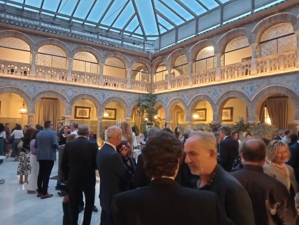 UPSJtwit's tweet photo. La cena de gala en el Círculo de la amistad cierra el XVII Congreso UPSJ Córdoba 2024 https://t.co/8mqvvItav5