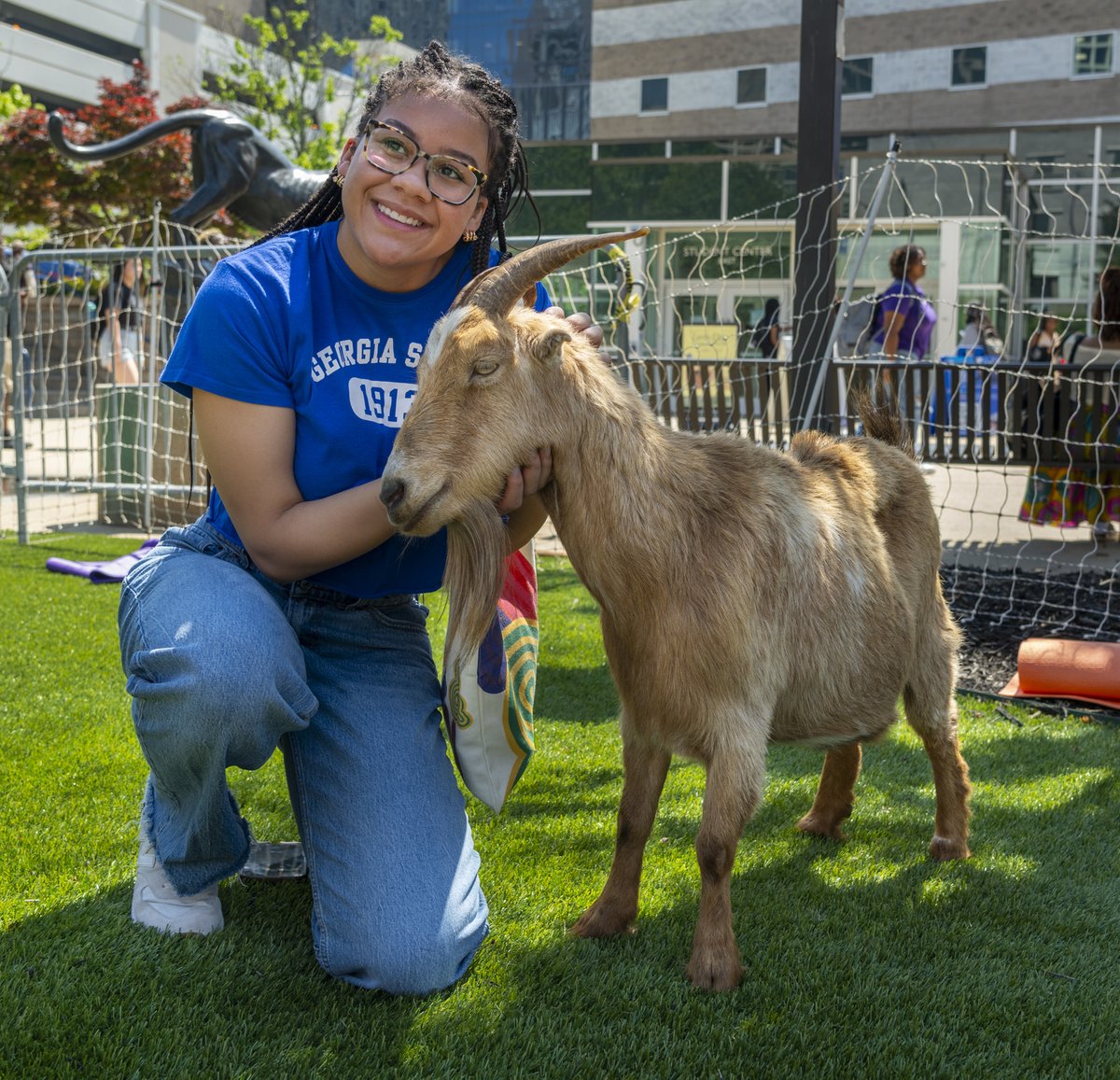 Nothing like celebrating Earth Day with some animal friends! Thanks to Red Wagon Goats for reducing our stress during this finals seasons and getting us outdoors. #StressFreeFriday #FinalsSzn #TheStateWay