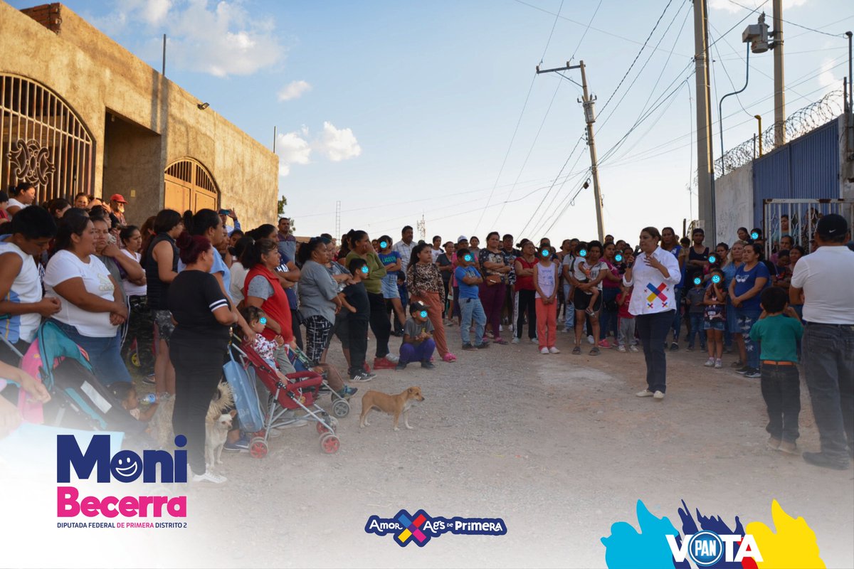 AgsMoniBecerra's tweet photo. Que alegría regresar a las colonias, en las que siempre me abren #MuyBien las puertas para escuchar mis propuestas como candidata a diputada federal, sigamos en este camino por un #MéxicodePrimera.
#MoniBecerraDiputadaFederal
#DistritoDePrimera
#Vota2DeJunio https://t.co/aJ1VZbMYaj