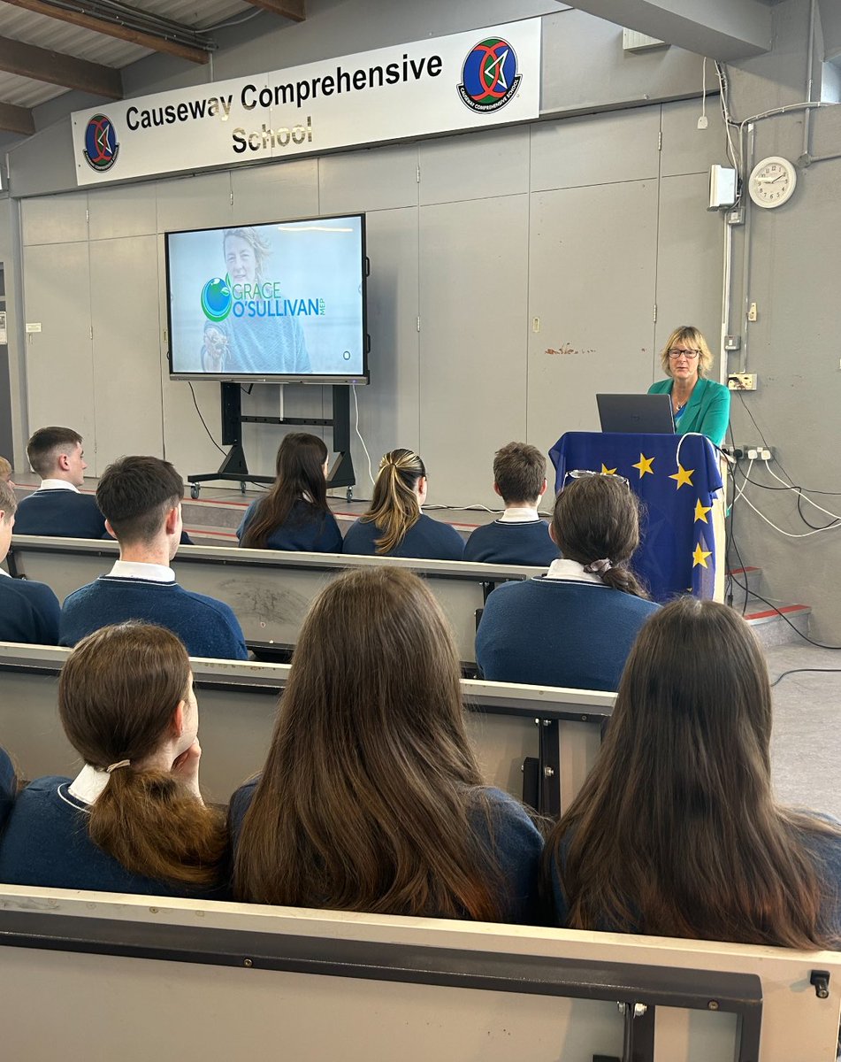 MEP Grace O Sullivan talked to students as part of their CSPE work. ( She is the current Ireland South MEP & The Green Party) She spoke about her life’s work, from her time working with Greenpeace to being a Senator and being a MEP. 🇪🇺@KerryETB