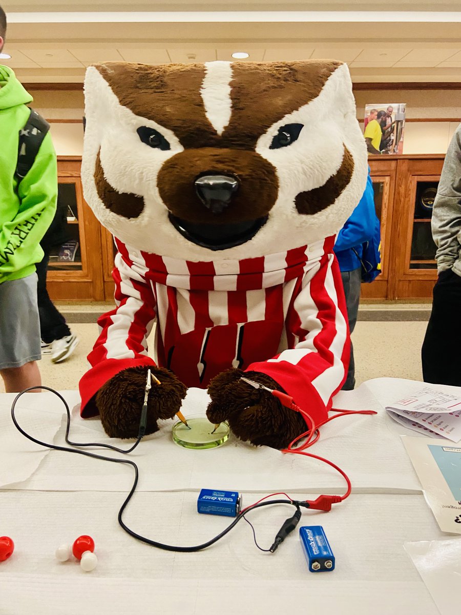 We got a new group member🤓#UWEngineeringEXPO