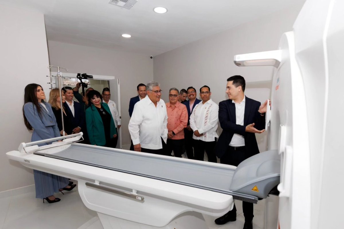 RaulEspinozaAlo's tweet photo. #UnoSomosTodos
#TodosSomosUno

En Mexicali, BC, el Srio. Gral. del #SNTE, Mtro. Alfonso Cepeda Salas, inauguró el Centro de Diagnóstico Integral #Sección2, que brindará servicios de Laboratorio, Radiología e Imagen a los agremiados y sus familiares. https://t.co/dgMBNYiCgC