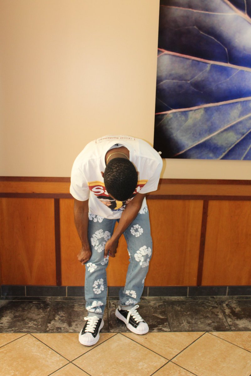 kpierre__'s tweet image. I got so much going on and if I do it right, I’m lit for life 👌🏾 #gradbash2k24 #gradbash