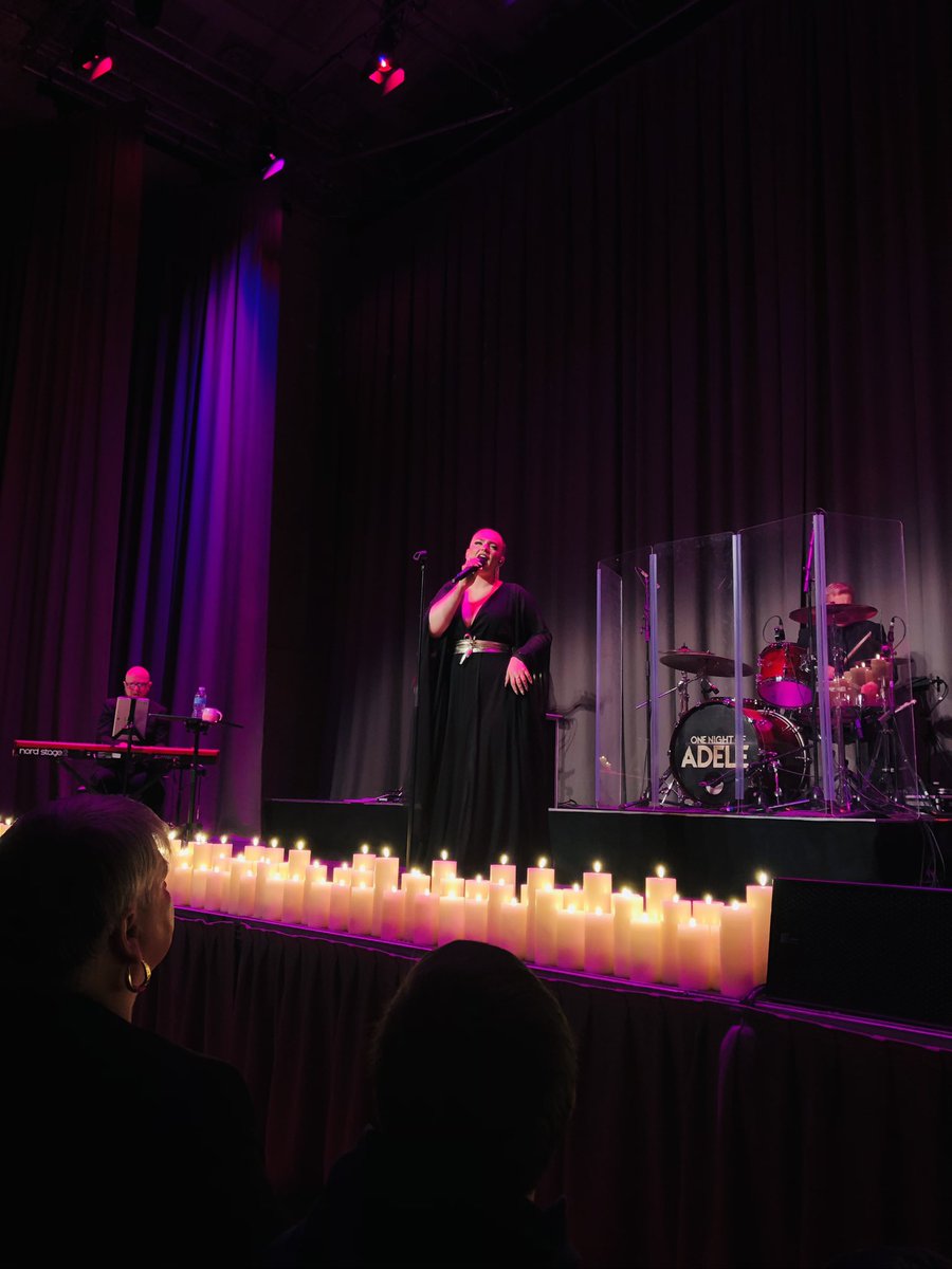 #Adele tribute by candle light! Absolutely brilliant!! 🕯️🕯️🕯️