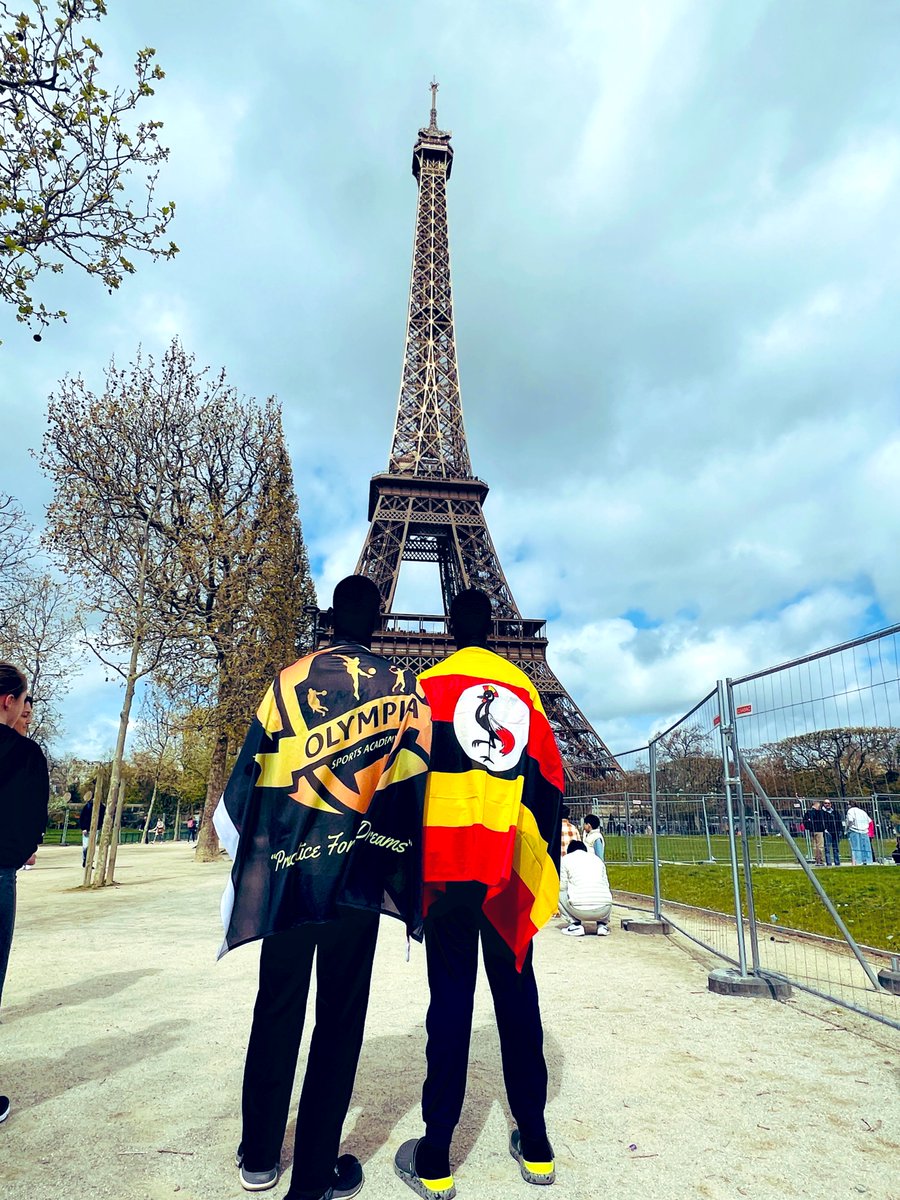 Drop your emoji to describe this beauty..🇺🇬😍💛🖤❤️🇫🇷 #Olympia