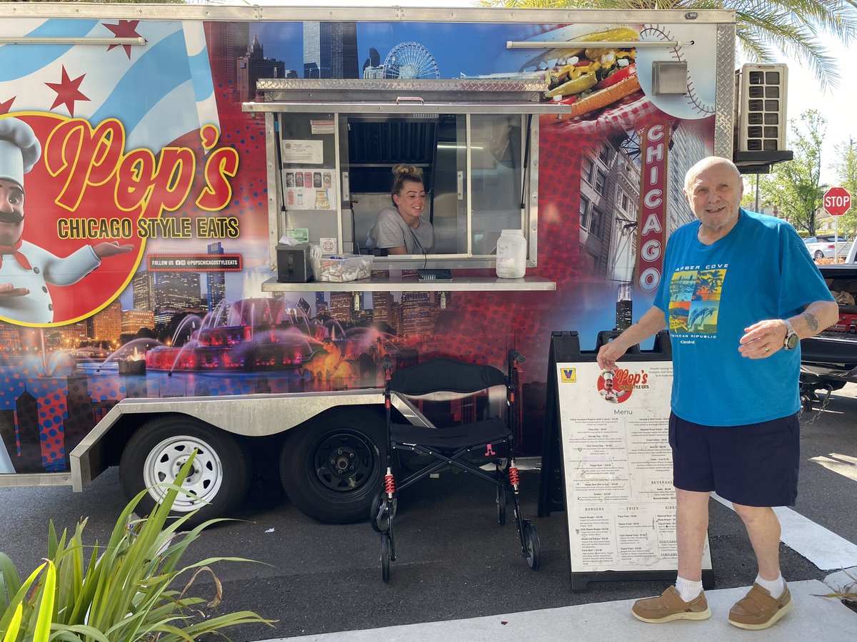 Thank you Pop's Chicago Style Eats for an afternoon full of treats at Parasol Melbourne! ☀️🍔🌮 We love having you at our community!

#lovewhatyoudo #melbournefoodtruck #localbusinesses #lovewhereyoulive #SUNProgram #AlwaysUnited #UnitedGroup #adeloncapital