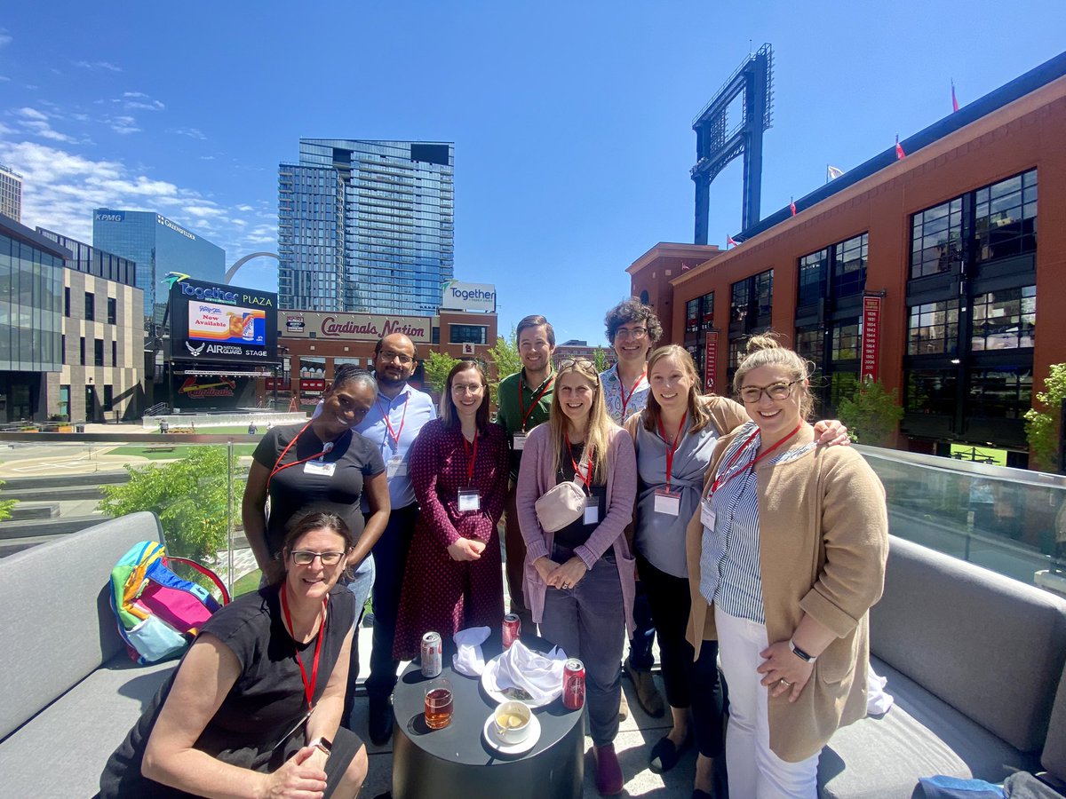 sarahhenkelmd's tweet photo. Some of our GI contingent @WUSTLPeds https://t.co/0Og7nsMpKf