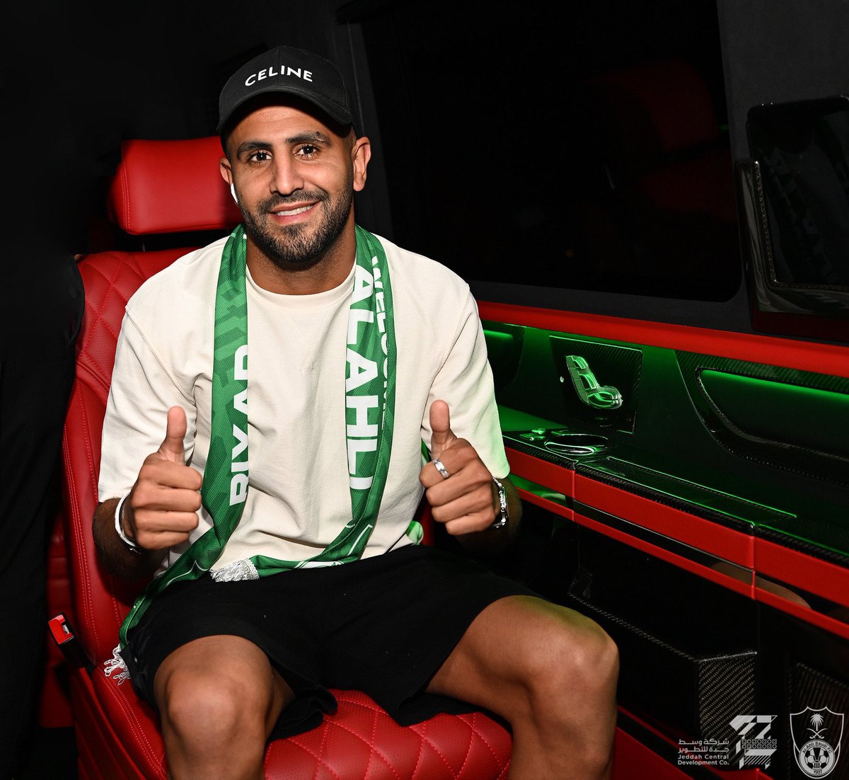 🎙️ || لاعب #الاهلي رياض محرز 🗣️🟢 الدوري السعودي جيد وسينمو أكثر موسمًا بعد موسم أتوقع وأتمنى أن يكون الأهلي أفضل العام المقبل وأن ينافس بقوة من أجل الفوز بالدوري والذهاب بعيدًا في دوري الأبطال🏆 #دوري_روشن_السعودي || #yallaRSL