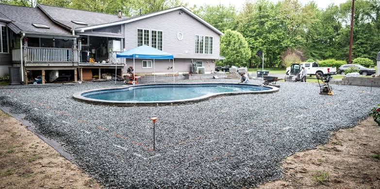 MjengoWorld's tweet photo. 3. Granular paving

• Could be crushed stones, crushed bricks etc
• Not very durable
• Easy installation 
#MjengoWorld https://t.co/Rg9SkMPz1T