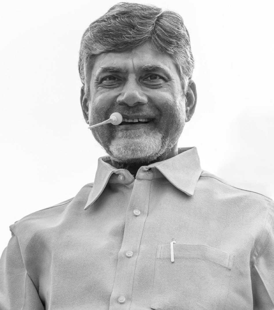 Onlyshashi9999's tweet photo. ఏంటి తమ్ముళ్లు…ఈసారి మనం అధికారంలో కి వస్తున్నామా లేదా ? వస్తున్నాం అన్నవాళ్లు రీట్వీట్ చేయండి !!
#HappyBirthdayCBN https://t.co/1imrKNMG2T