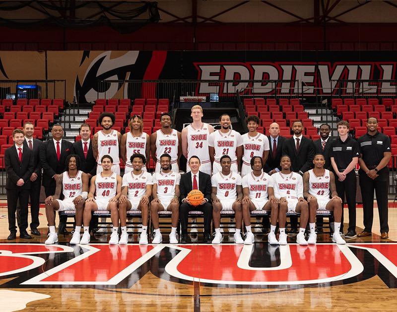 After a Great visit, blessed to recieve A D1 offer from Southern Illinois University Edwardsville! Thank you Coach AT and Coach Barone !#Gocougs🔴⚫️ @WinchHoops