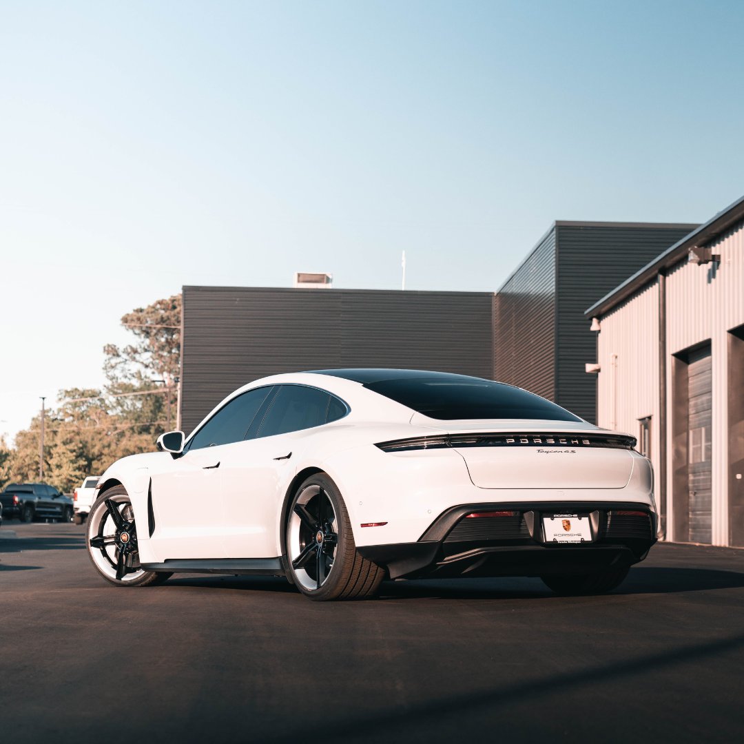PorscheWilmngtn's tweet image. #FridayViews featuring the Porsche Taycan 4S. #PorscheTaycan #PorscheWilmington