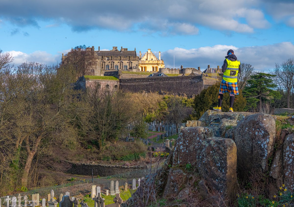 'Castle Capturing' at Stirling Castle.

Standing a the spot it is believed Bonnie Prince Charlie stood at the last siege of Stirling Castle.

#Stirling #TheKiltedPhoto #Scotland #visitscotland #scotlandiscalling #stirlingcastle