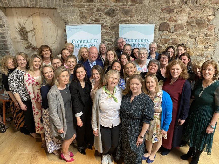 What a gathering @kilruddreyhouse all the midwives caring for thousands of women in our community service for 25 years, not one day missed even during Covid pandemic by this amazing team ! @_TheNMH @tmccreery33 @Katieh38740242 @hopscotchlabour @KatieCosgrove2 @lissaniskey