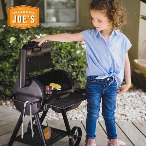 🔥 Introducing the Oklahoma Joe's #Toy Smoker! 🎉 Let your little ones unleash their inner pitmaster with this realistic & interactive toy smoker. 🍖 With steam that billows out just like the real deal, kids will enjoy hours of imaginative play & BBQ fun!👉buff.ly/3W0SZCN