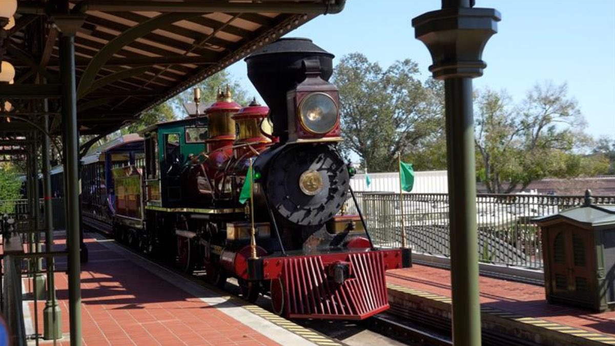 BillsOddsNEnds's tweet photo. Nothing like a relaxing train ride.            On the WDW Railroad for the First Time Since 2018 https://t.co/i9NocrfTdJ via @YouTube https://t.co/eafEcKDSkB