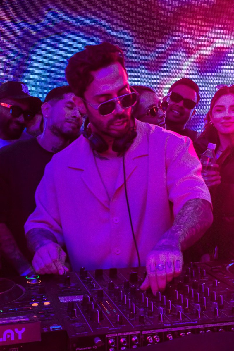 Efren_Cielo's tweet image. DJ set Mr. Fun 💿🎚️🎛️💿🎧

#Dj #djset #MrFun #thefunindustries #México   #Fotografía #EfrenCielo © 📷 🇲🇽